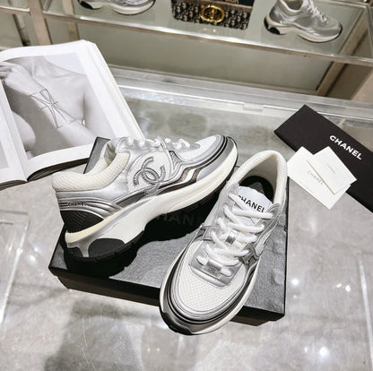 "CC" Runner Sneaker