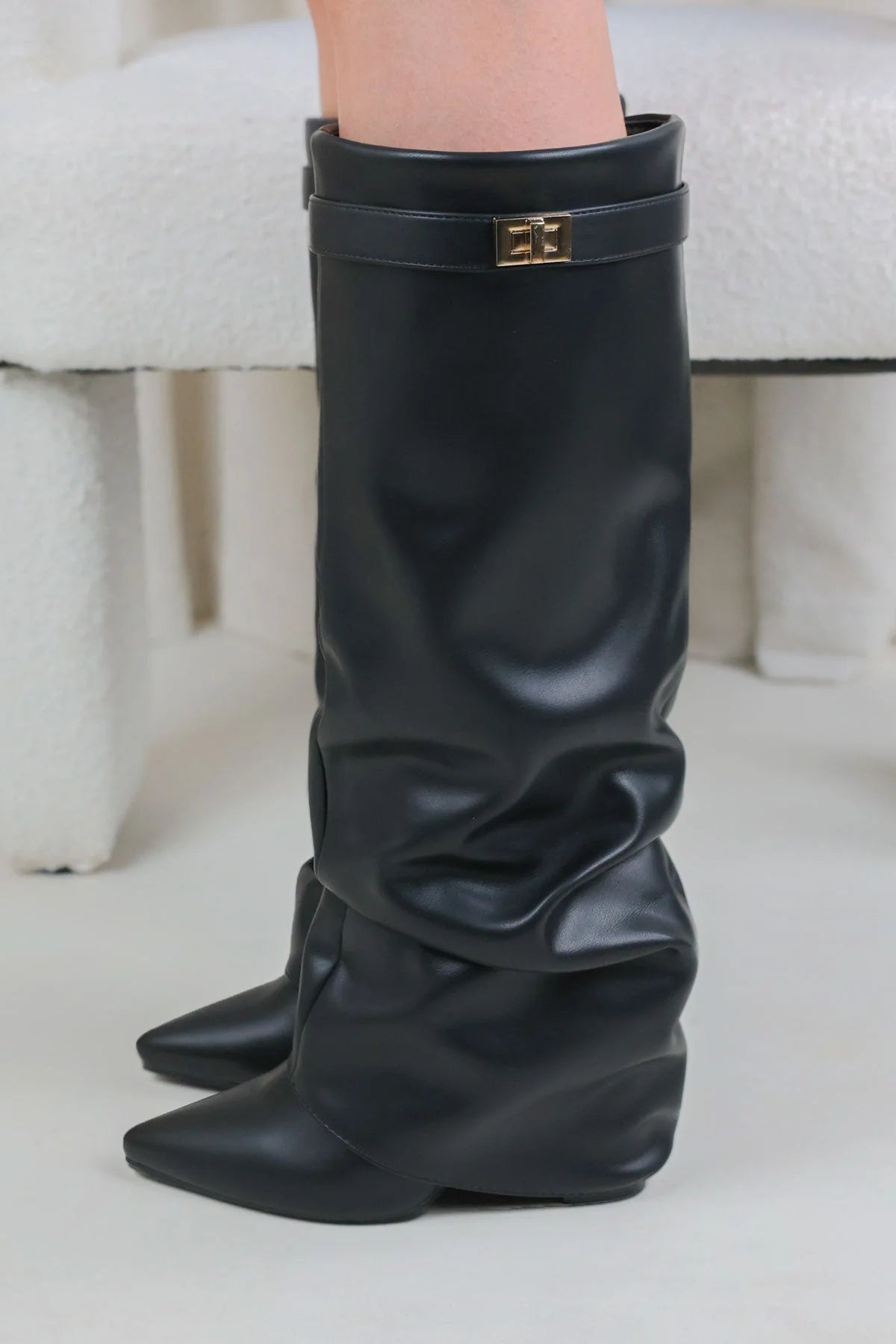 SHARK BOOTS STACKED - SCHWARZ GLATTLEDER
