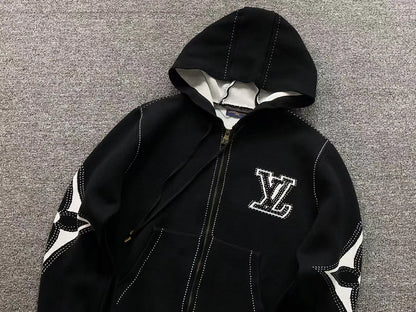 LOUIS V ZIPPER