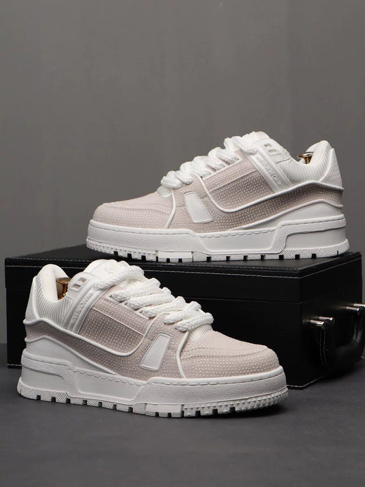 ’LV‘ SNEAKER-SPECIAL EDITION