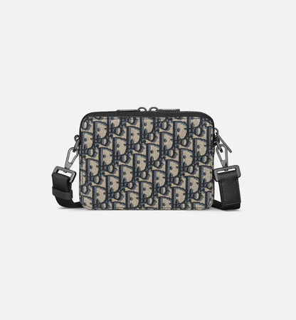 POUCH MIT REISSVERSCHLUSS UND RIEMEN