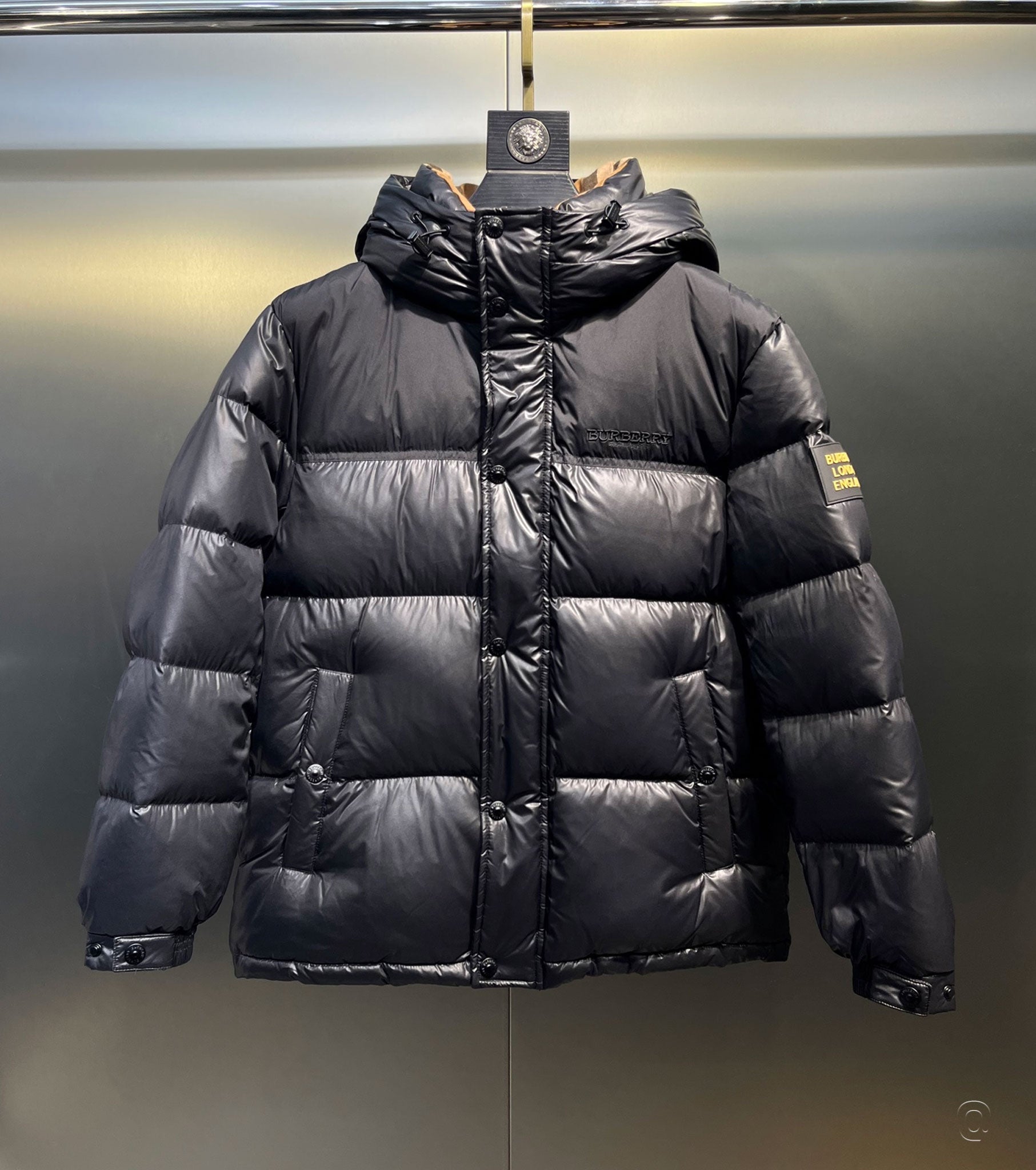 Selected Variant Image