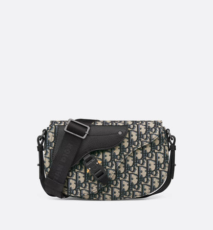 POUCH MIT REISSVERSCHLUSS UND RIEMEN