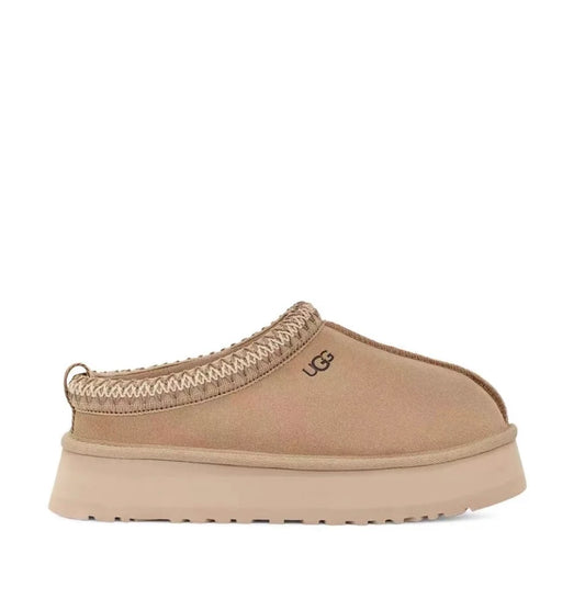 "UGG"