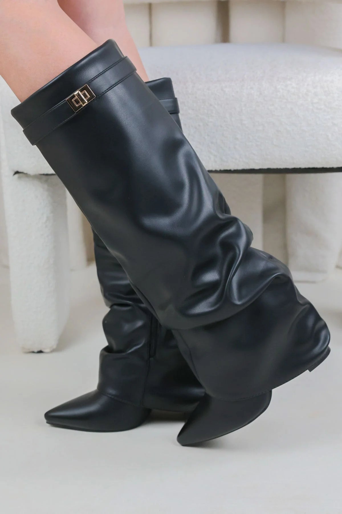 SHARK BOOTS STACKED - SCHWARZ GLATTLEDER