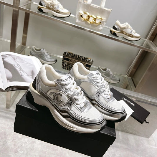 "CC" Runner Sneaker